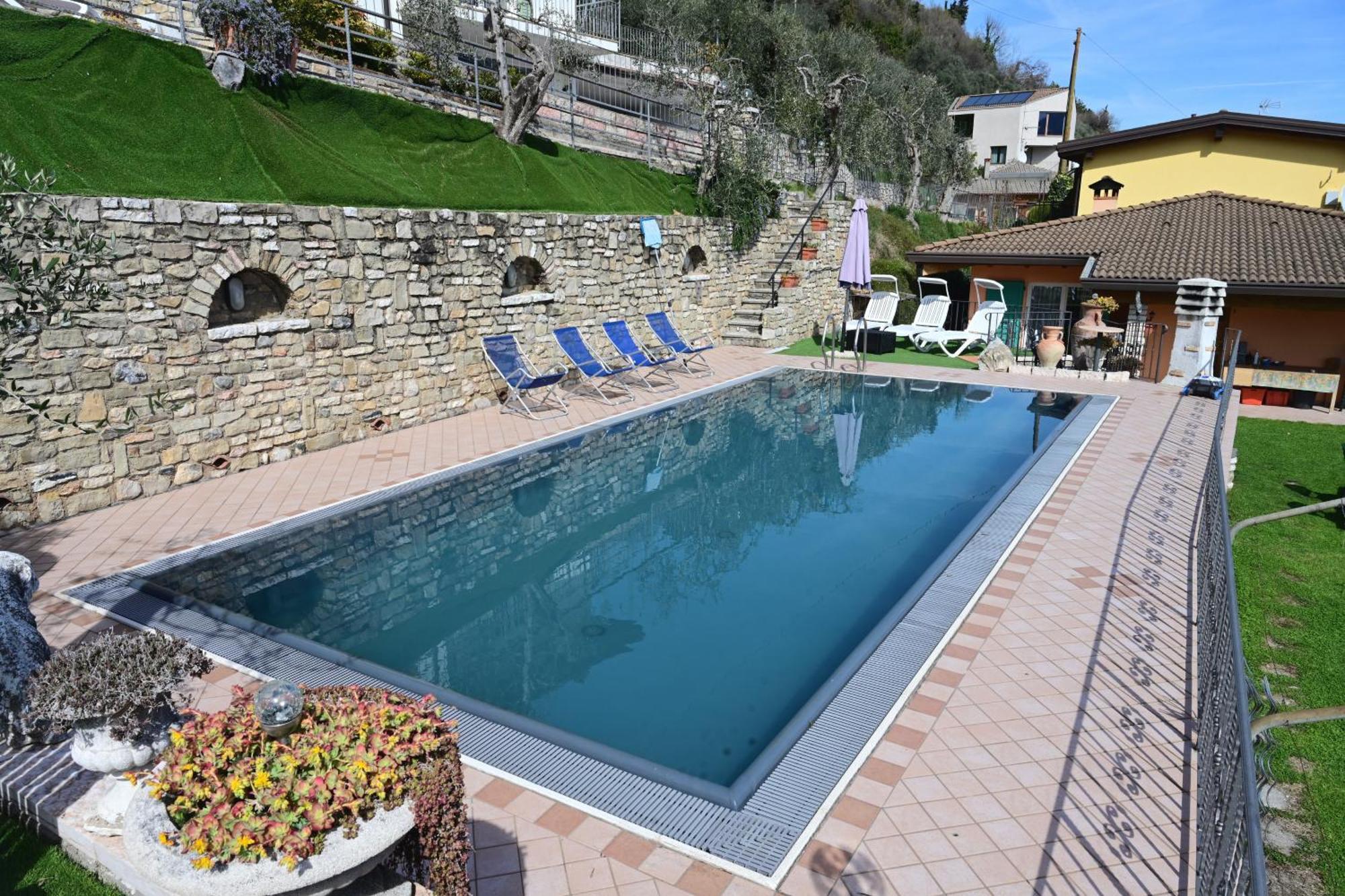 Casa Elka Residence Lake View And Pool By Garda Domus Mea Pieve  Exteriér fotografie